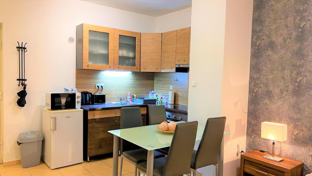 Cosy Living Apartment W Balcony Budapeşte Dış mekan fotoğraf